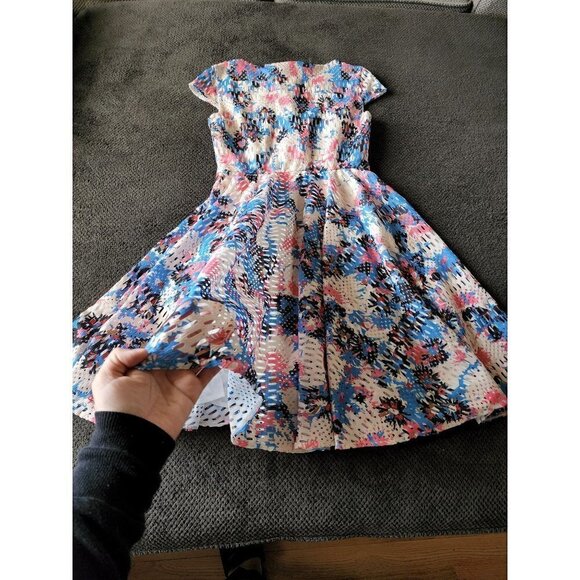 Max & Co. Spring fit & flare cap sleeves dress size small - Picture 2 of 7